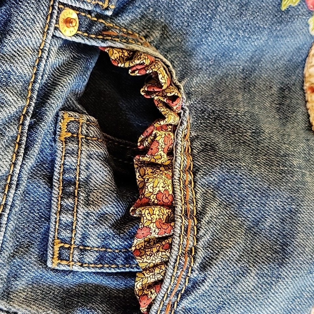 HAND CRAFTED Jeans UPCYCLED Blue Denim Patchwork Bird Floral Applique Size 10 - Picture 10 of 17
